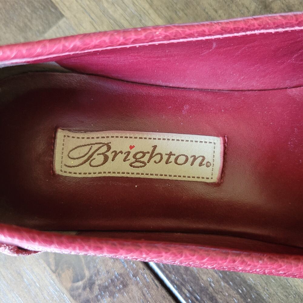 BRIGHTON Klee Made in Brazil Leather Slip on Loafer Chain Buckle Silver 7.5N - Picture 2 of 7